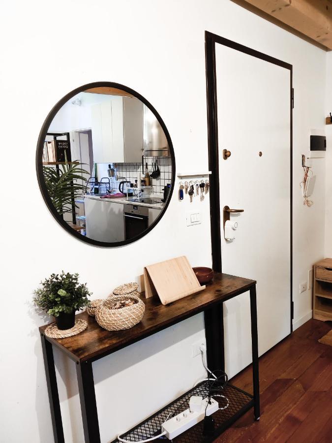Accogliente Loft In Palazzo Storico Centrale โบโลญญา ภายนอก รูปภาพ