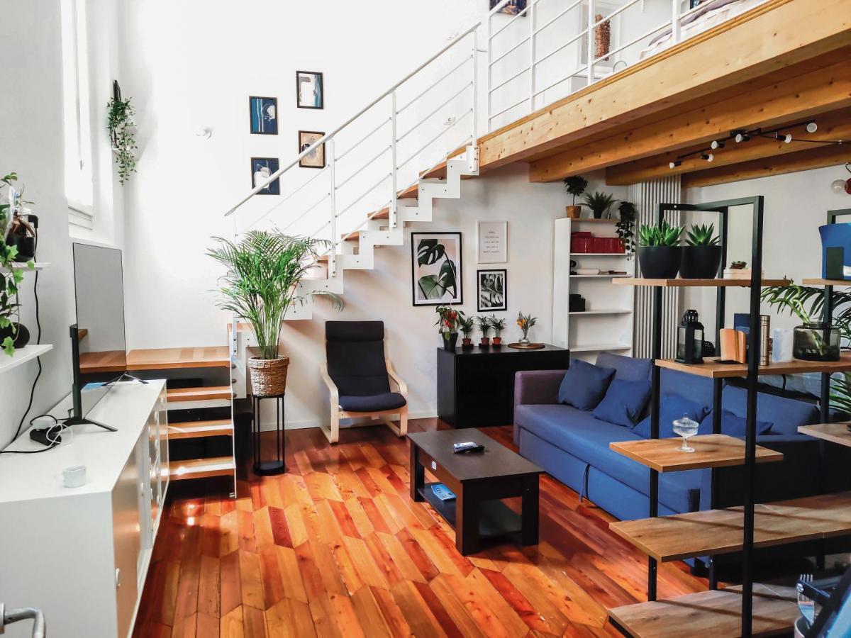 Accogliente Loft In Palazzo Storico Centrale โบโลญญา ภายนอก รูปภาพ