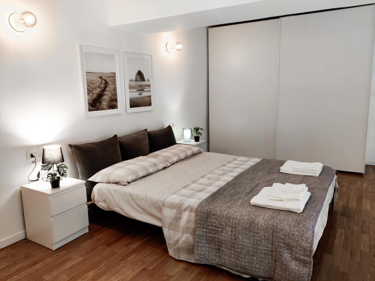 Accogliente Loft In Palazzo Storico Centrale โบโลญญา ภายนอก รูปภาพ